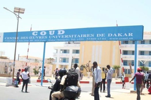 Macky Sall En A Goûté, Les étudiants Font Honte