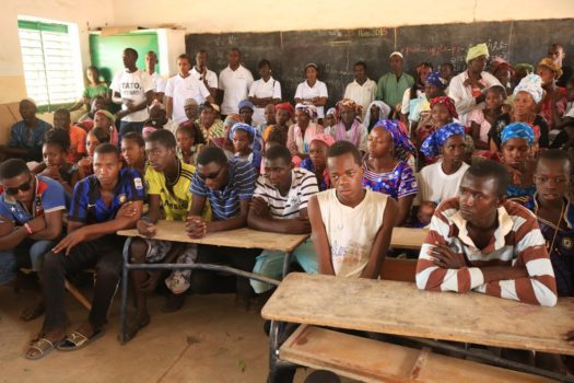 Dialogue National : Plaidoyer Pour Les Enseignants, Ces Héros