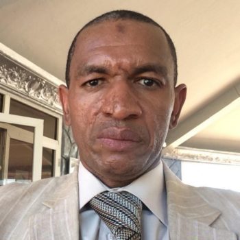 Regard De Buuru Sérères Sur Les Koba Yii: Crise économique Et Sociale, Chômage, Célibataires Chroniques Et Dépravation Des Moeurs