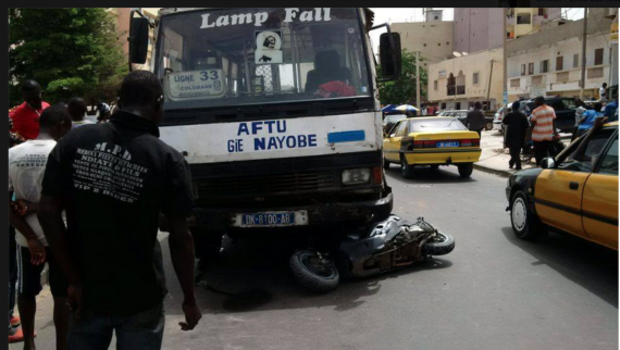 Accidents De La Route : Au-delà Des Pleurs Et Prières, Une Fumisterie Nationale