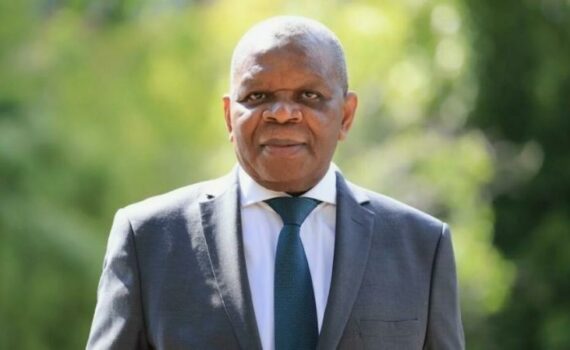 Burkina, En Attendant Les Miracles