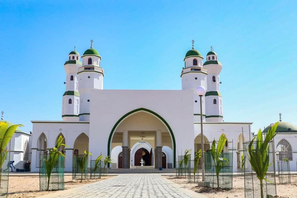 Inauguration De La Grande Mosquée: Ma Pensée Libre Pour Un Fatick Prospère (malick Wade Gueye)