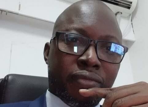 La DÉcadence Morale De Nos Élites Intellectuelles Avilies Par La Politique