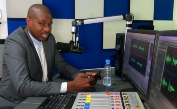 Le Loup Peut Habiter Avec La Brebis