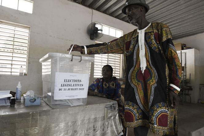 Macky Sall Se RÉjouit De La Bonne Organisation Des LÉgislatives