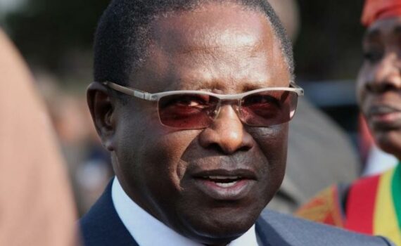 Pape Diop Enterre Ses Sept Chantiers