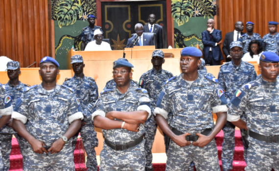 Les Peccadilles De Yewwi Et Les Forfaitures De Benno