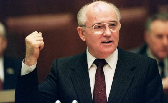 L’impérialisme Encense Gorbatchev Mais Qu’en Pensent Le Prolétariat, Les Peuples Soviétiques Et Du Monde ?