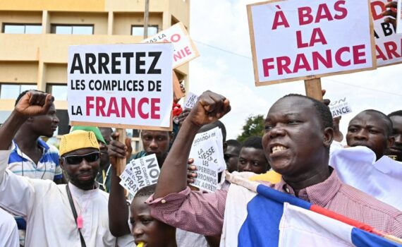 Apres Le Mali, Le Burkina : Avis De Tempete Pour La France Au Sahel