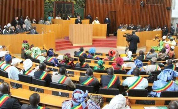 Recentrer Les Termes Du DÉbat Sur La DÉchÉance Du Mandat Parlementaire