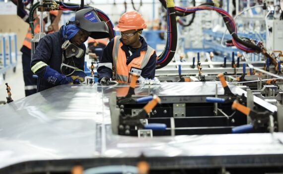 Le Capital Humain Et La Relocalisation Industrielle En Afrique